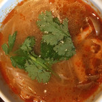 エラワン - 屋台風麺トムヤムスープ（パクチー乗せ）