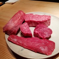 肉割烹 上 - 