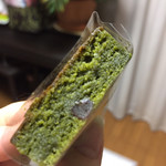 バイカル - しっとり祇園石畳。

抹茶の焼き菓子に小豆が入ってます。