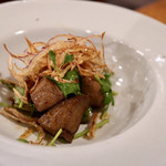 酒とタイ料理 ピッサヌローク - タップトード（豚レバーの揚げ物）