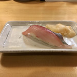 Sushi Izakaya Yataizushi - ハマチ