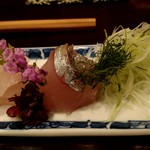 鳥田中 - お通し（刺身の盛り合わせ）
