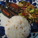 クルド家庭料理 手芸カフェ メソポタミア - オクラとひき肉のトマト煮（＋羊飼いのサラダ＋メソポタミアピラフ）