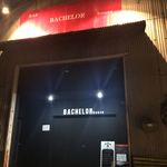 バチェラ ハウス - 