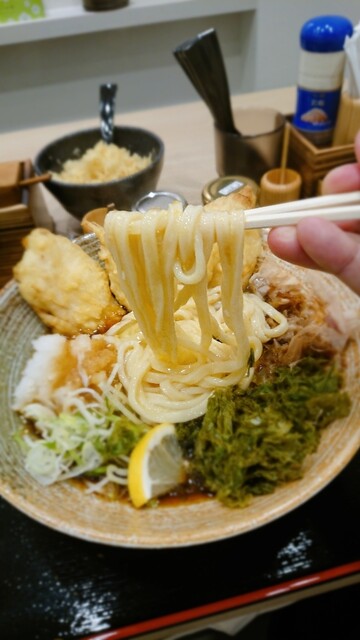 博多うどん「はし田たい吉」>