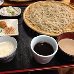 そば三昧。三つの味が楽しめます。