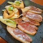 手打そば 尾沼 - (2019年7月　訪問)鴨焼き・1200円。美味しい鴨でした。