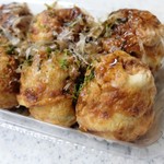 たこ焼 くるるん - たこ焼き：350円