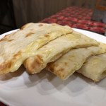 ナマステネパール - チーズナン