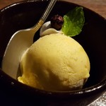 焼肉 松坂 牛蔵 - デザートはひとり一品