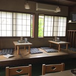 あかつき食堂 - 店内
