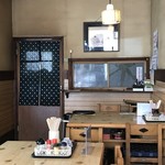あかつき食堂 - 店内