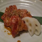 焼肉龍音 - ゲタカルビ（１０５０円）