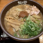 越後秘蔵麺　無尽蔵 - 芳醇合わせ 赤味噌野菜 ¥760 ＋税