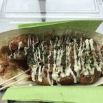 たこちゅう - 料理写真:おもむろに一つ食べた後