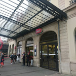 La Cave De L'Avenue - エペルネー駅