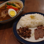 ZORA - 3種のラムのスープカレー