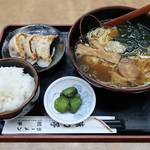 Ra-Men Ajikko - ラーメン定食（ミニ餃子・半ライス）　500円　※サービス品