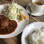 ぽたりぃー - デミグラスソースハンバーグ♪ 850円