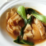 Ye Shanghai - アワビをカット