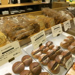 GARDEN HOUSE CRAFTS - あ、この丸いのもおいしそう。今度買おう。