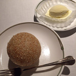 中国飯店 - 胡麻団子とアイスクリーム