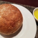 Cafe SEKIMIYA - きんいろパン屋さんのパン