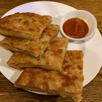 ネパール民族料理 カスタマンダップ 大塚駅 - Aalu paratha 380円