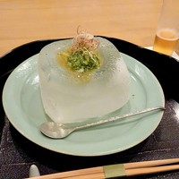 の弥七 - 氷の器にナス素麺、赤ナスの素麺、薬味はオクラと茗荷
