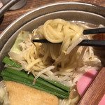 めんちゃんこ亭 - 麺は四角い割り箸先端程の太さ。