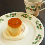 六花亭 - ちびつぬは、プディング・ケーキ360円。