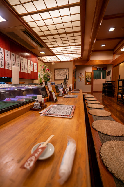 Sushi-ya Akabei Kohoku Ten photo 4