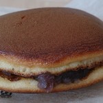 久栄堂菓子舗 - 栗入りどら焼