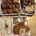 Nihira - 特盛とり重弁当、とり重弁当、エビフライ弁当
                        特盛はかなりのボリュームです