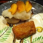 焼物: 鰆のみぞれ焼き 慈姑の煎餅、海老芋の炭火焼