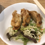 台湾料理 あじ仙 - サイドメニュー：揚げ餃子