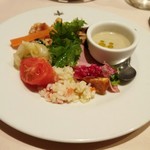 Giglio - 　　前菜　レンズ豆の冷製スープ他