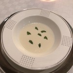 リストランテツヅキ - 桃のスープ