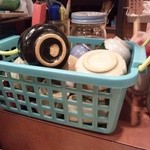 母や - 御猪口はここから好きなのを選びます。