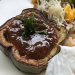 カフェアンドショップ ロータスランド - 2019/07/17
      今週のおまかせ 550円
      【夏野菜たっぷり！アジアンプレート】
      ・トマトライスと大豆ミートそぼろ
      ・目玉焼き
      ・大なすの厚切りステーキ
      ・ピリ辛ポテトフライ
      ・オニオンスープ