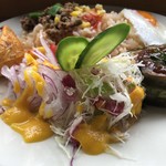 カフェアンドショップ ロータスランド - 2019/07/17
      今週のおまかせ 550円
      【夏野菜たっぷり！アジアンプレート】
      ・トマトライスと大豆ミートそぼろ
      ・目玉焼き
      ・大なすの厚切りステーキ
      ・ピリ辛ポテトフライ
      ・オニオンスープ