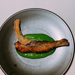 レストラン・セン - ホウレン草とオマールを包んだ若鮎のポワレ