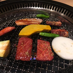 和牛A5雌牛と熟成牛舌 肉屋いちゆく - 