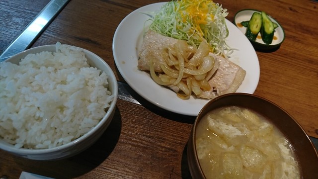 鉄板焼き しつらえ - 旭川四条（お好み焼き）の写真