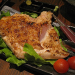 炭火焼専門食処 白銀屋 - 大山鶏の刺身ステーキ七百八十円