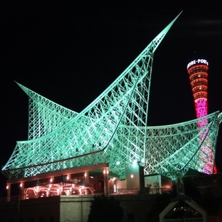 [Barbecue area overlooking the sea and night view]