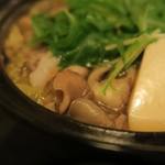 酒菜坊 橋蔵 - きのこなべ　ズームアップ