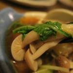 酒菜坊 橋蔵 - きのこなべ喰らう