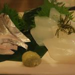 酒菜坊 橋蔵 - たちうお＆赤いか刺　ズームアップ