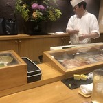 Sushi Dokoro Tatsutoshi - 